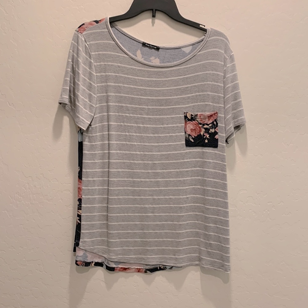 Two patterned shirt. Size L. Pink Clover.